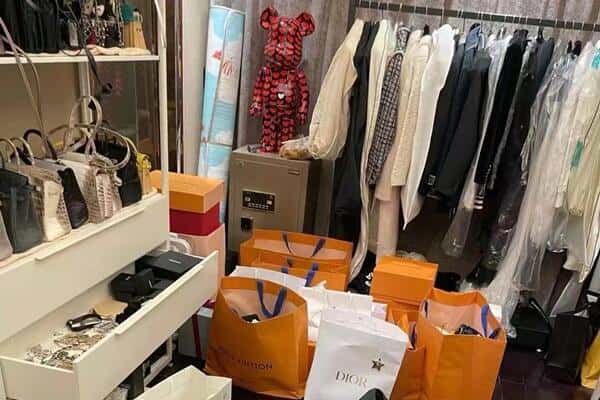 玉溪市易门回收一线品牌衣服